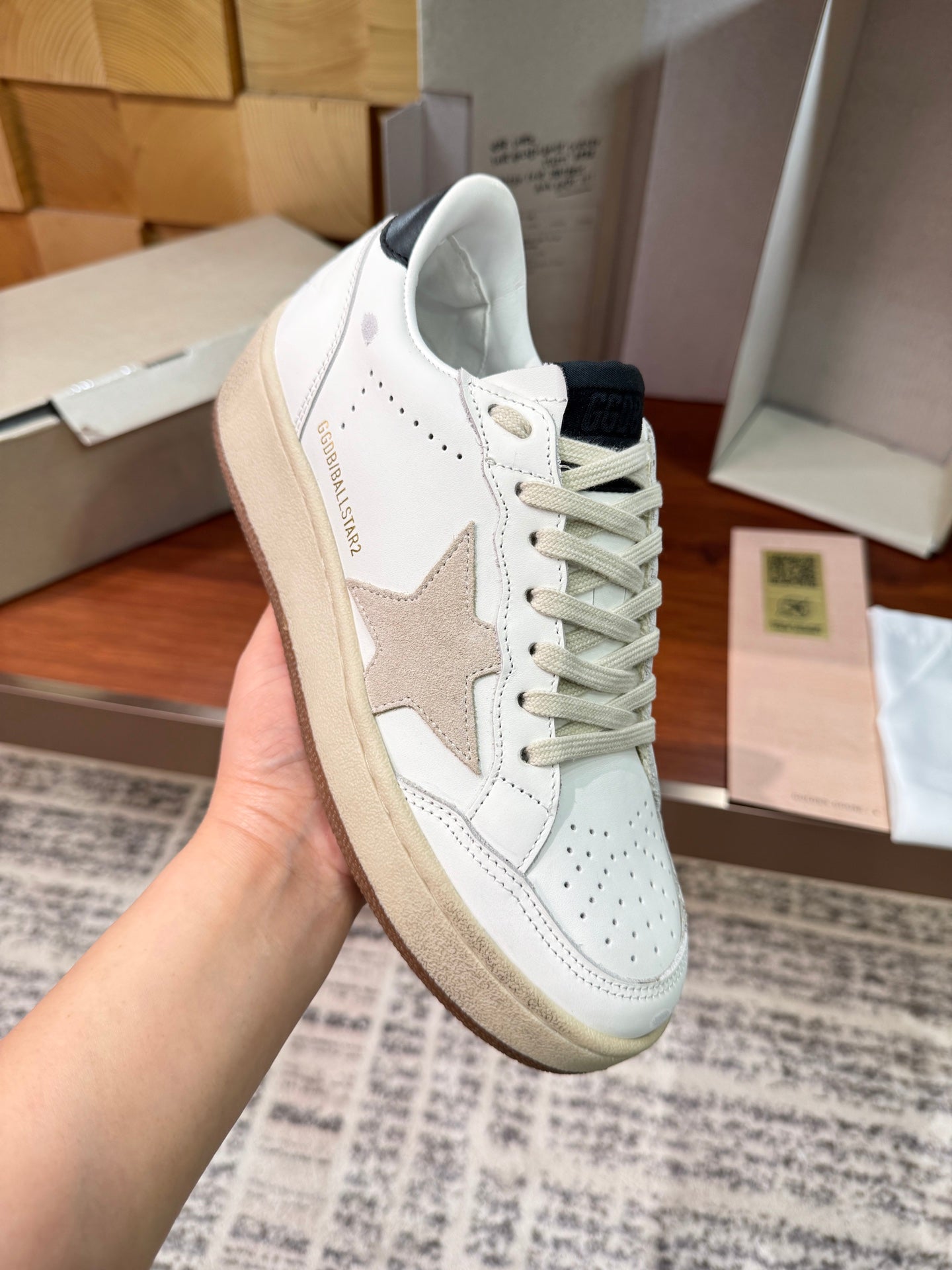 LuxluxHouse Best Quality Shoes Golden Goose