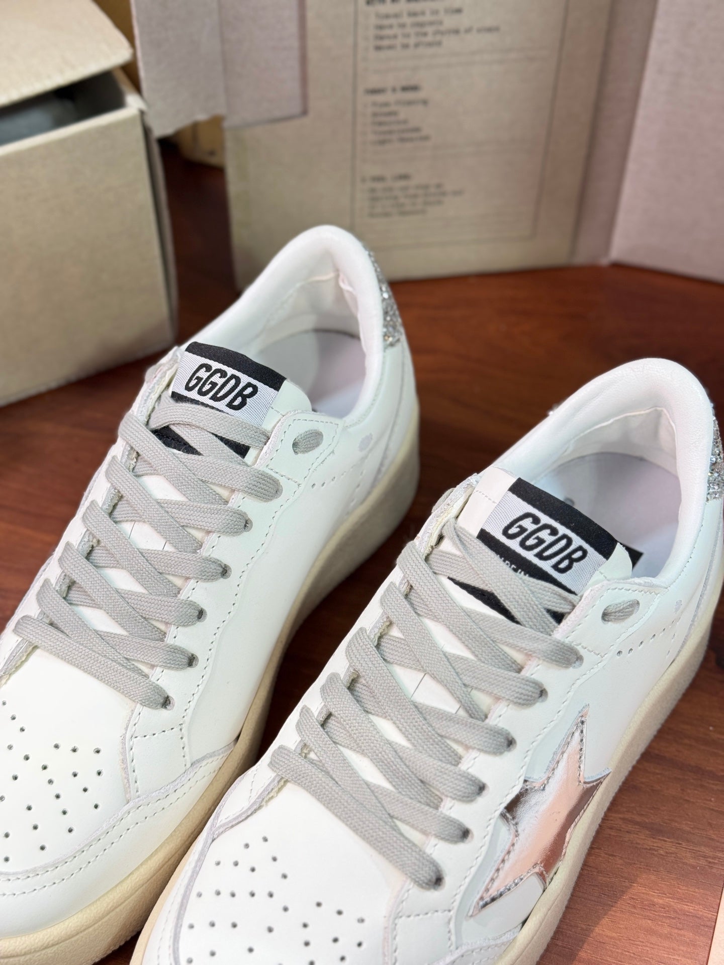 LuxluxHouse Best Quality Shoes Golden Goose