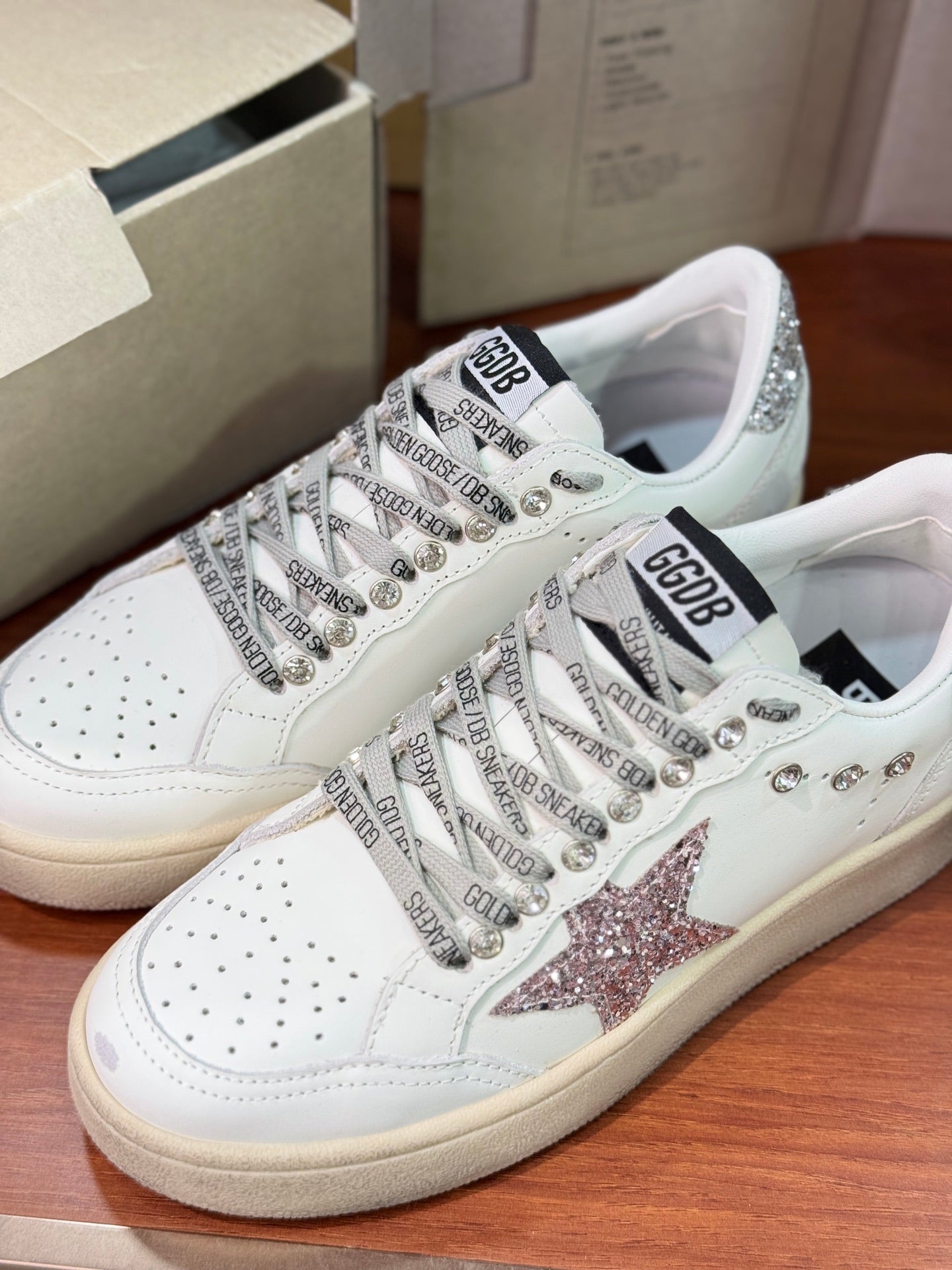 LuxluxHouse Best Quality Shoes Golden Goose