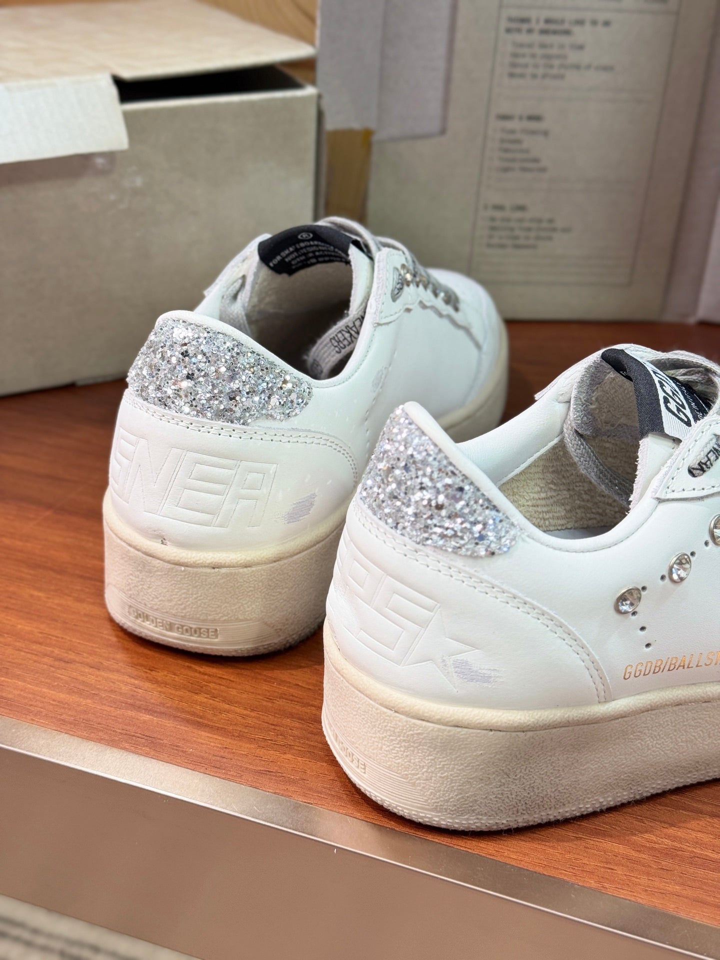 LuxluxHouse Best Quality Shoes Golden Goose