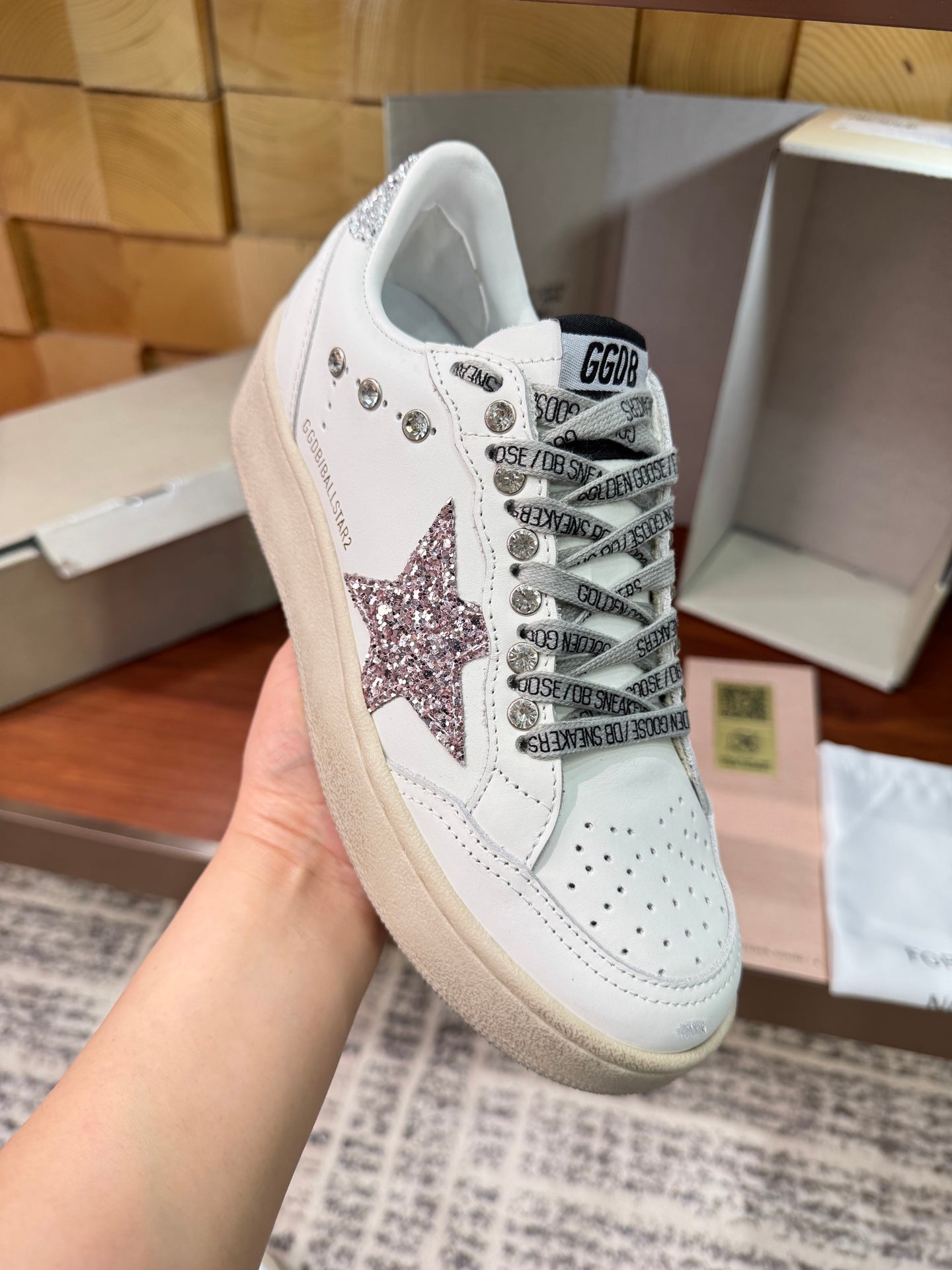 LuxluxHouse Best Quality Shoes Golden Goose