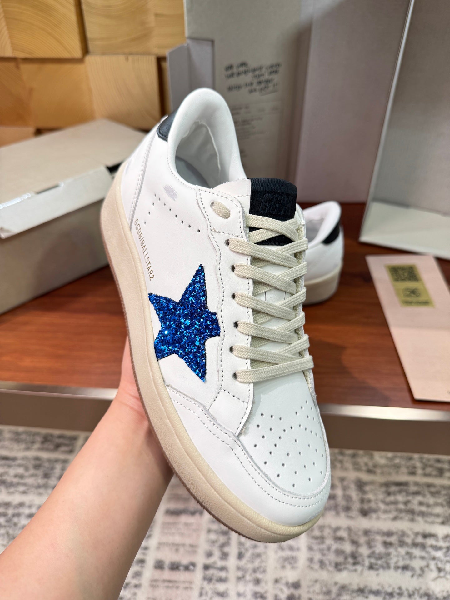 LuxluxHouse Best Quality Shoes Golden Goose