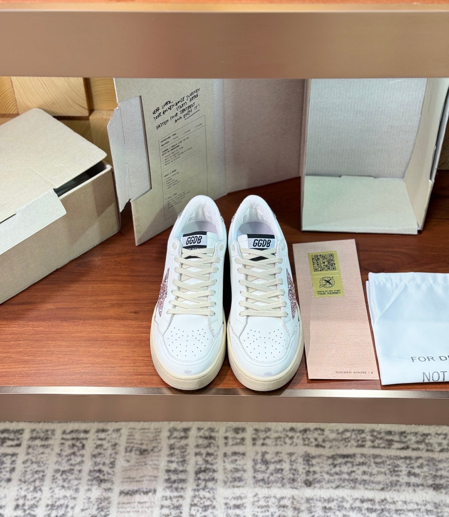 LuxluxHouse Best Quality Shoes Golden Goose
