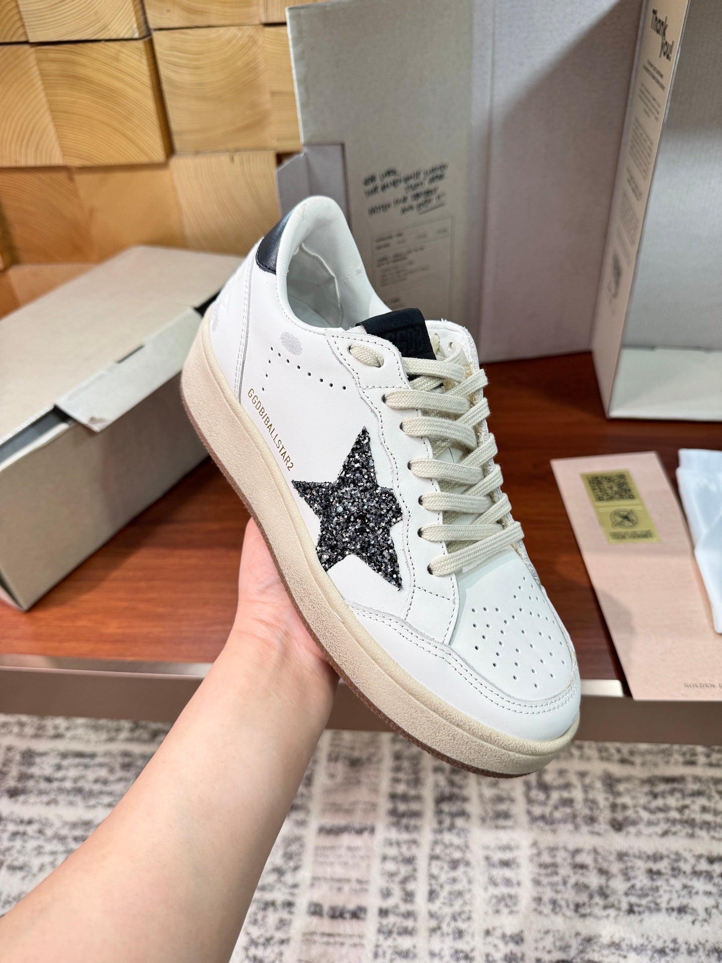 LuxluxHouse Best Quality Shoes Golden Goose