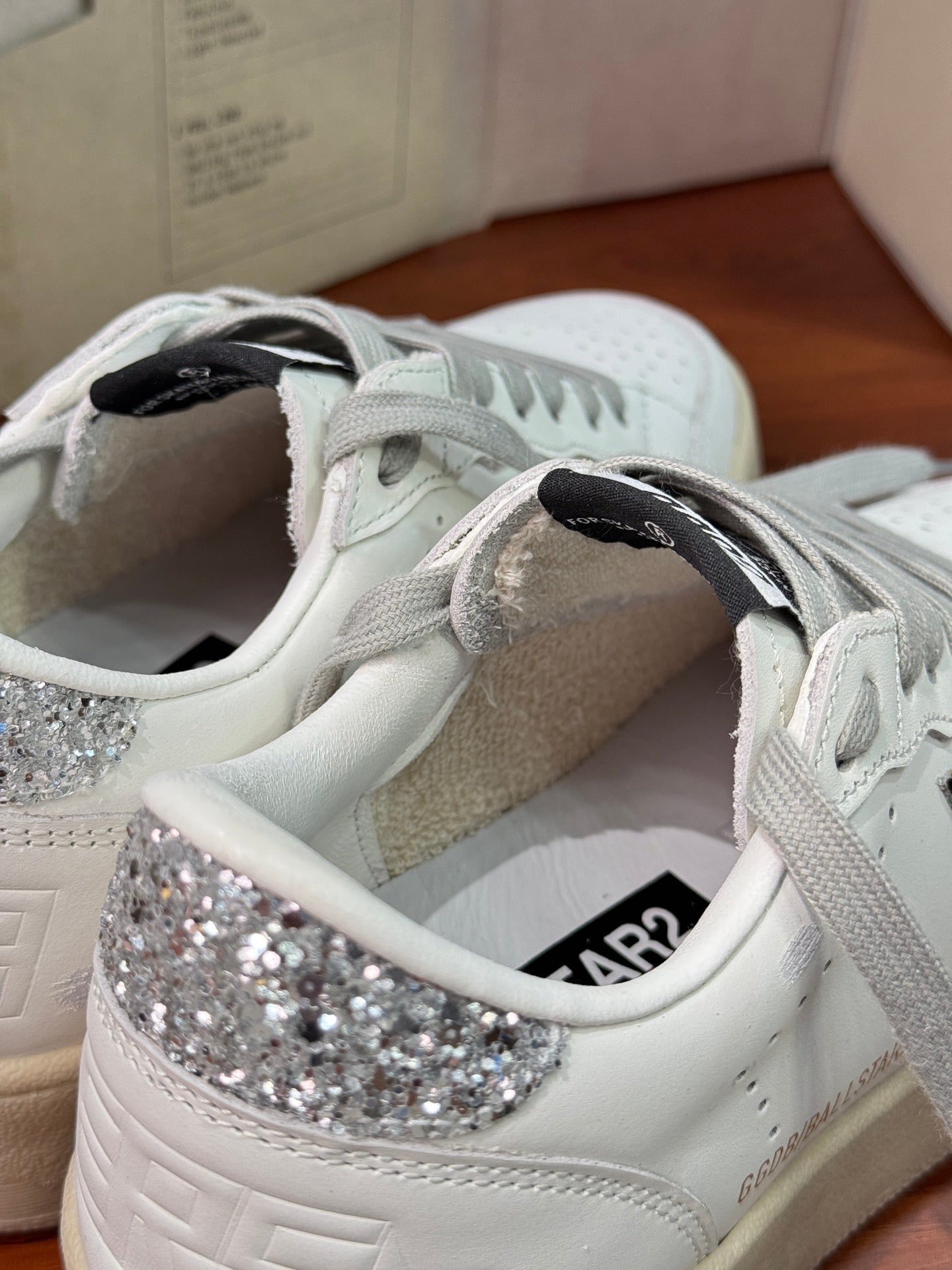 LuxluxHouse Best Quality Shoes Golden Goose