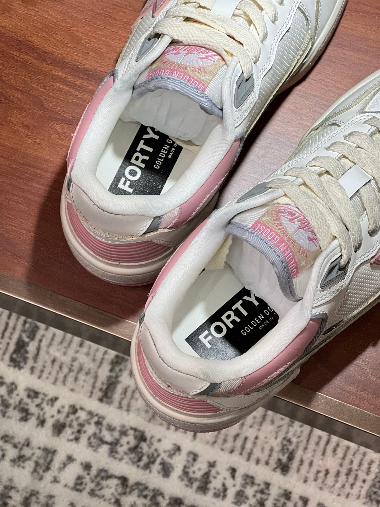LuxluxHouse Best Quality Shoes Golden Goose