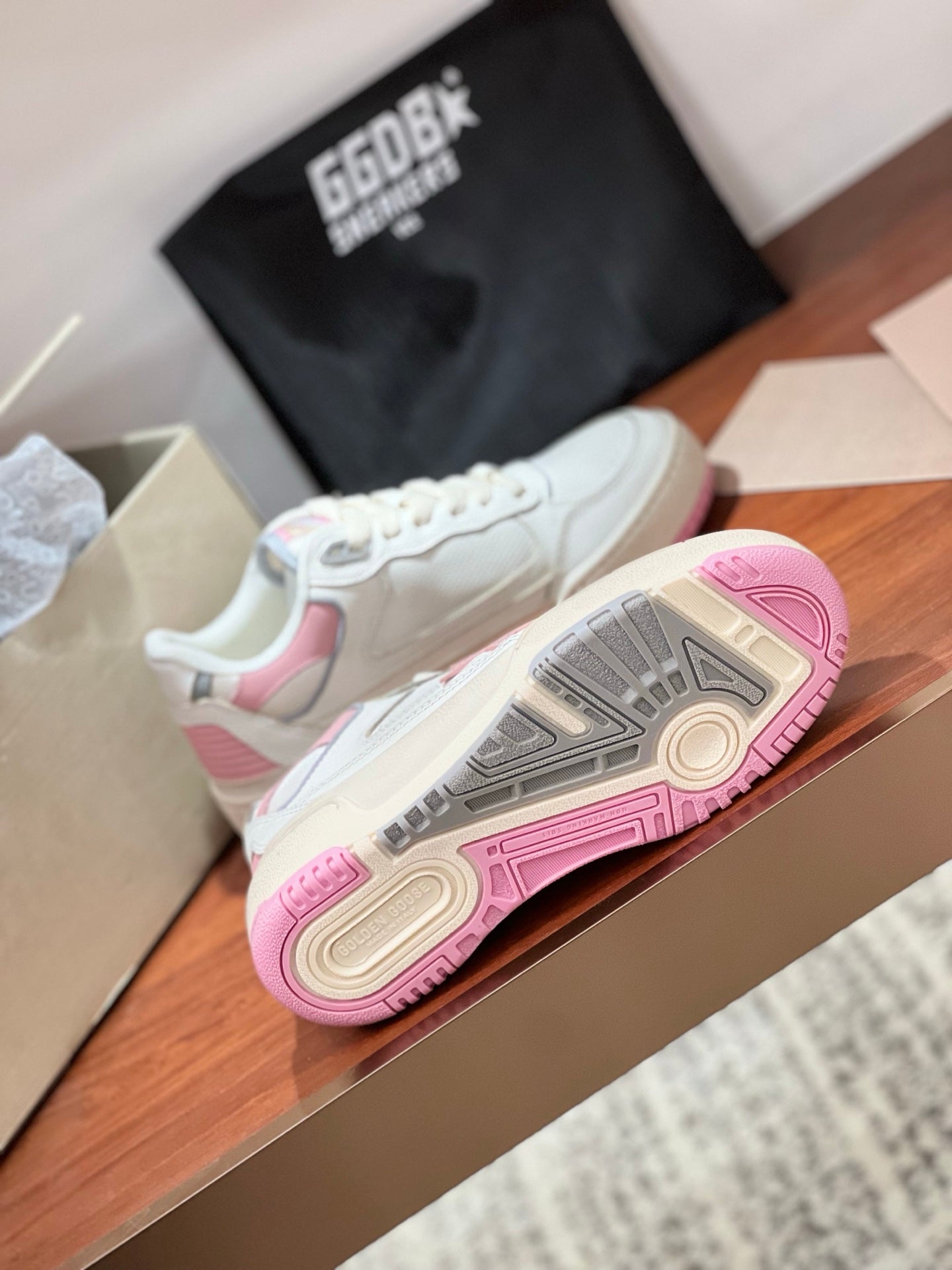 LuxluxHouse Best Quality Shoes Golden Goose