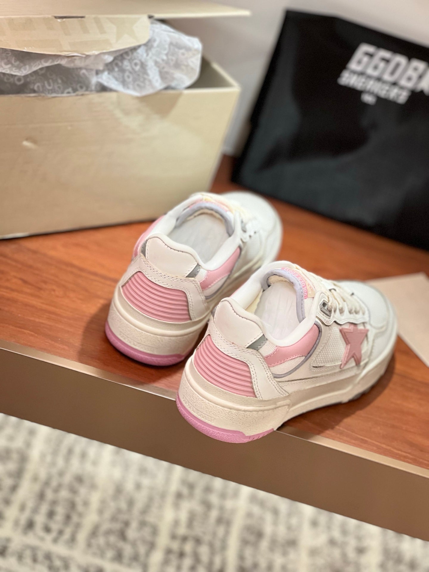 LuxluxHouse Best Quality Shoes Golden Goose