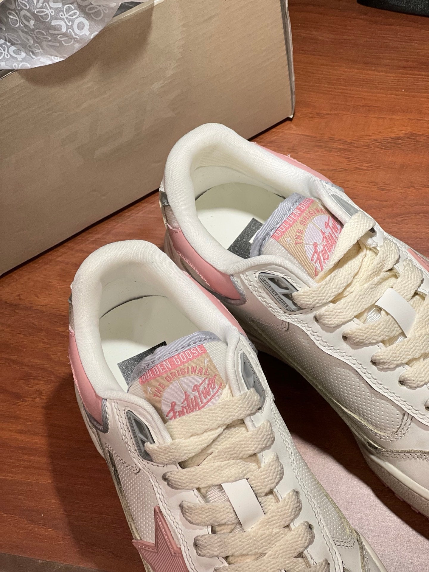 LuxluxHouse Best Quality Shoes Golden Goose