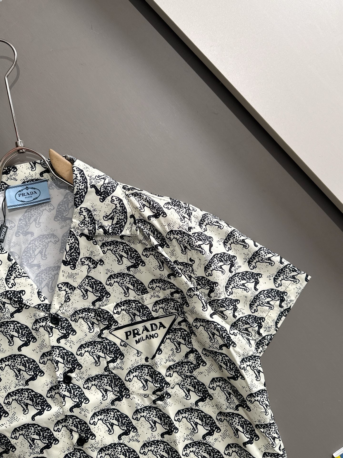 LuxluxHouse Best Quality Clothes Shirts&Polo Prada