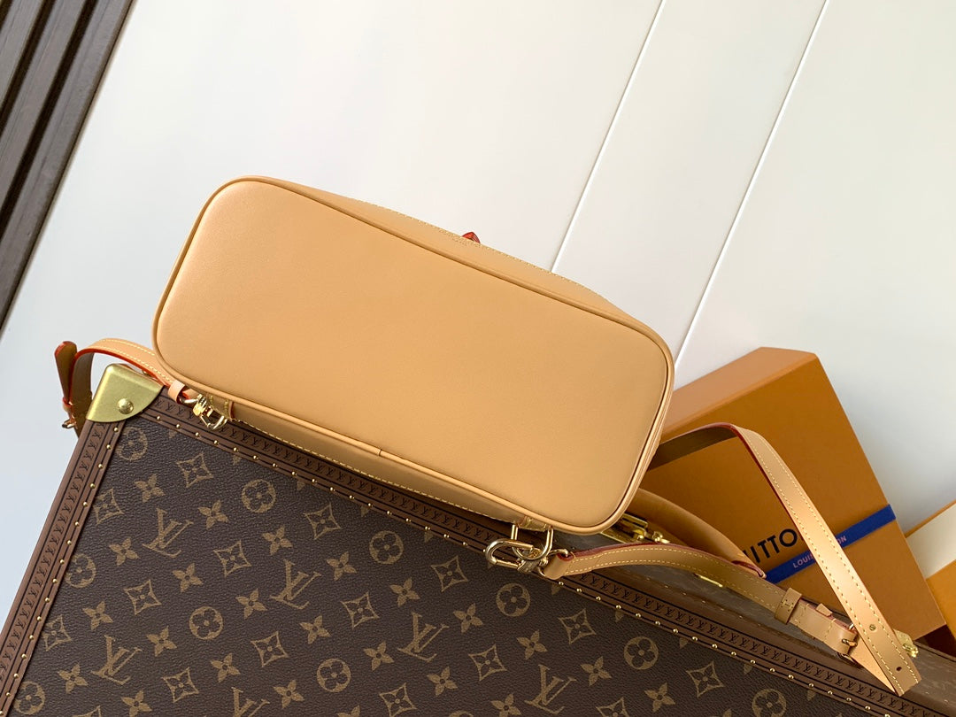 LuxluxHouse Best Quality Bags Louis Vuitton Men