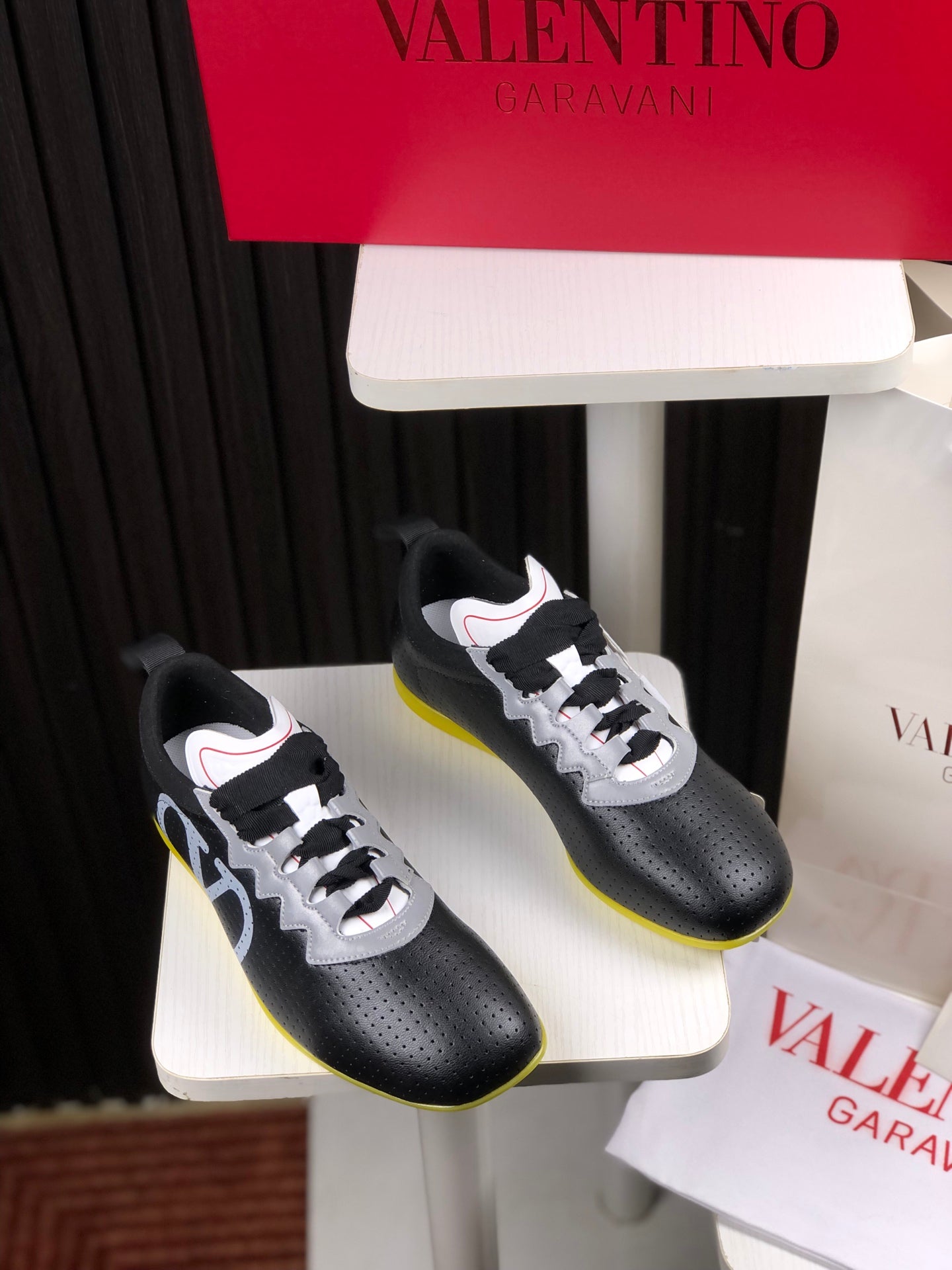LuxluxHouse Best Quality Valentino Women Shoes