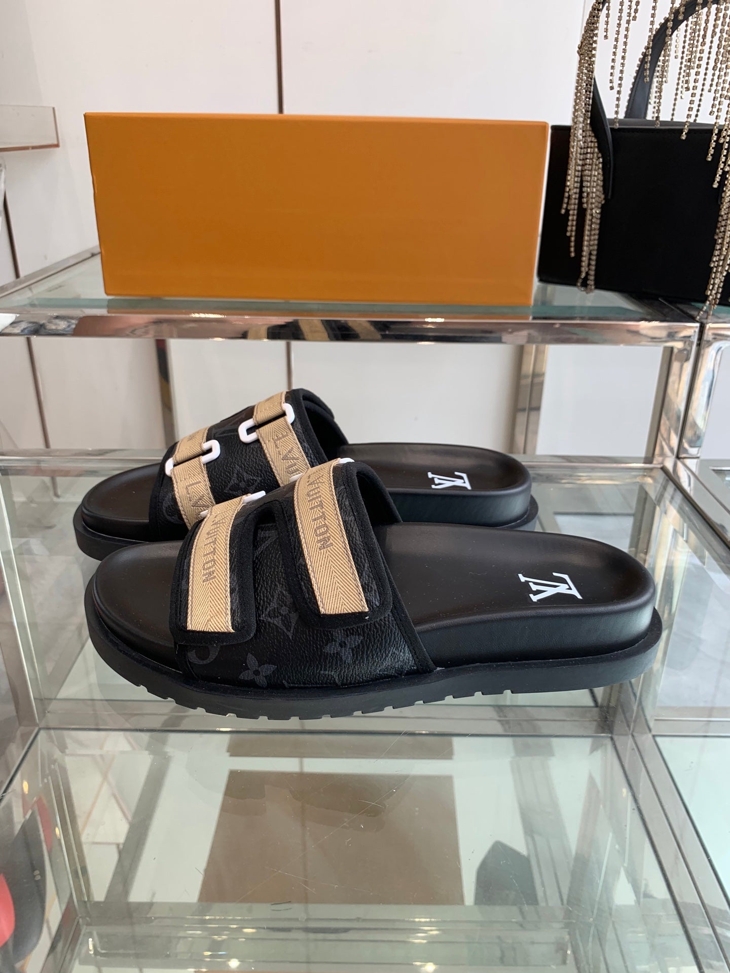 LuxluxHouse Best Quality Sandals Louis Vuitton