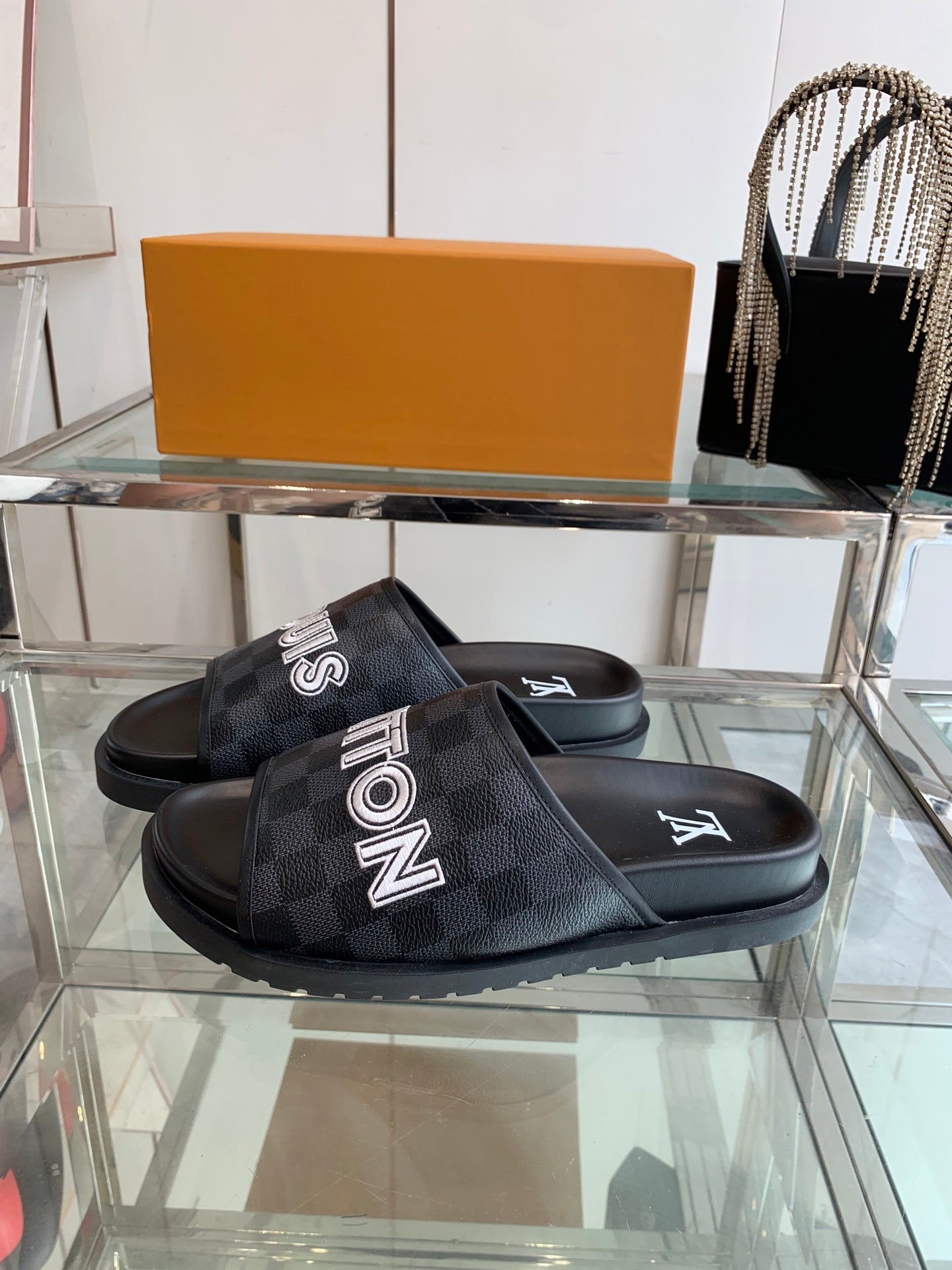 LuxluxHouse Best Quality Sandals Louis Vuitton