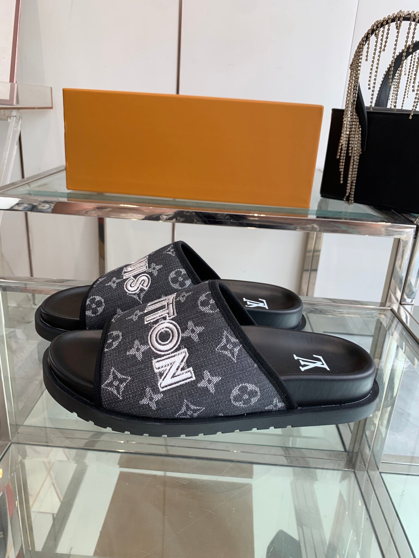 LuxluxHouse Best Quality Sandals Louis Vuitton