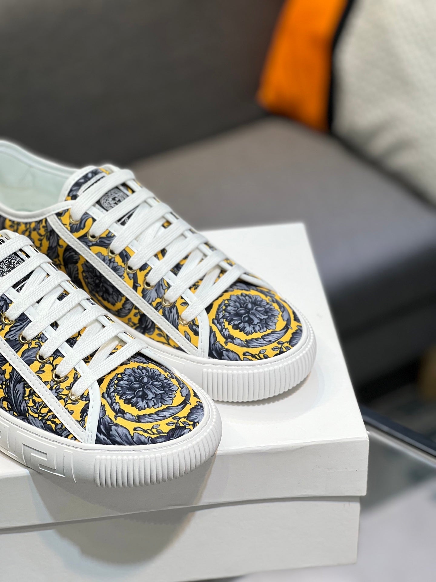 LuxluxHouse Best Quality Shoes Versace