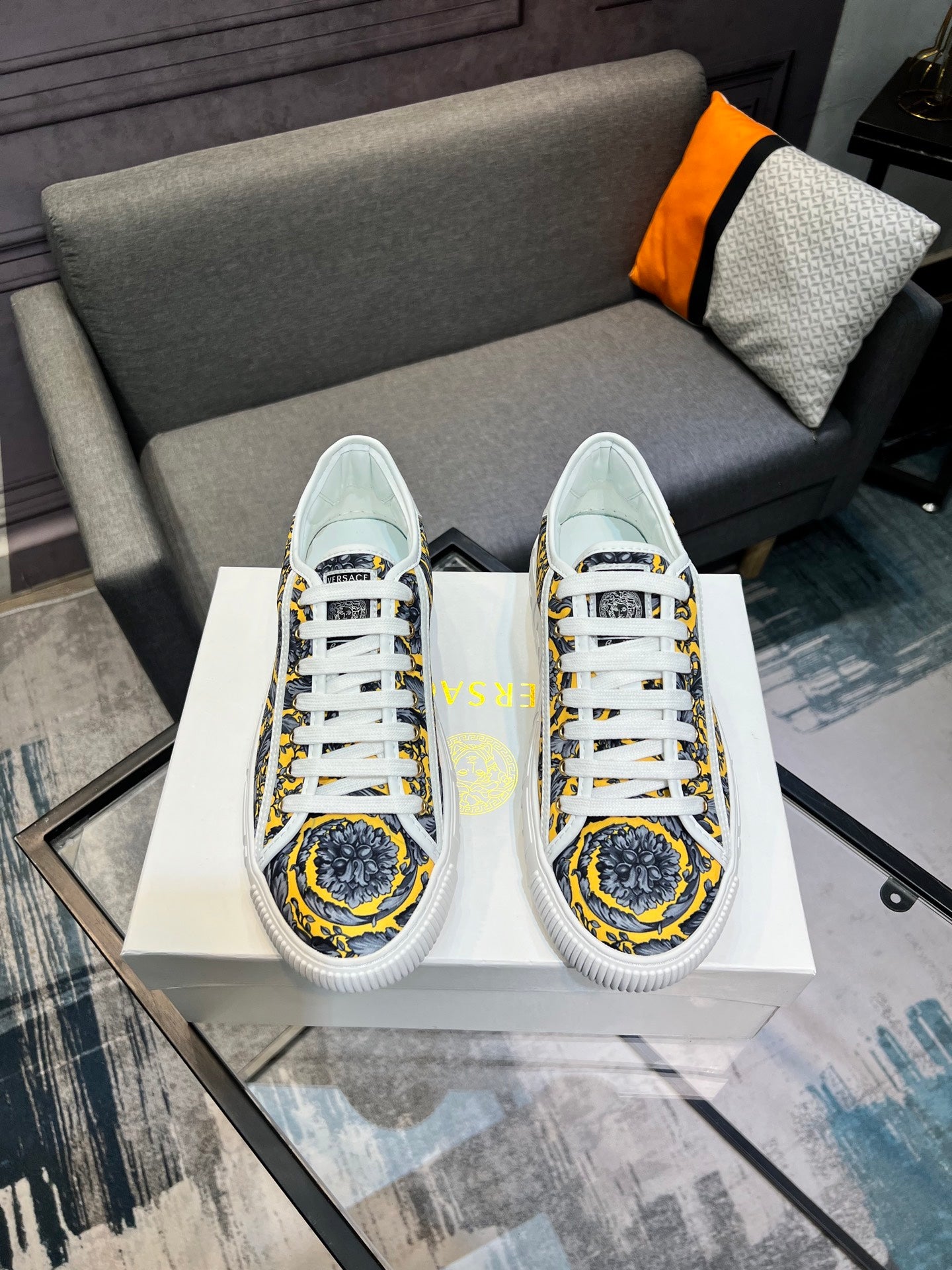 LuxluxHouse Best Quality Shoes Versace