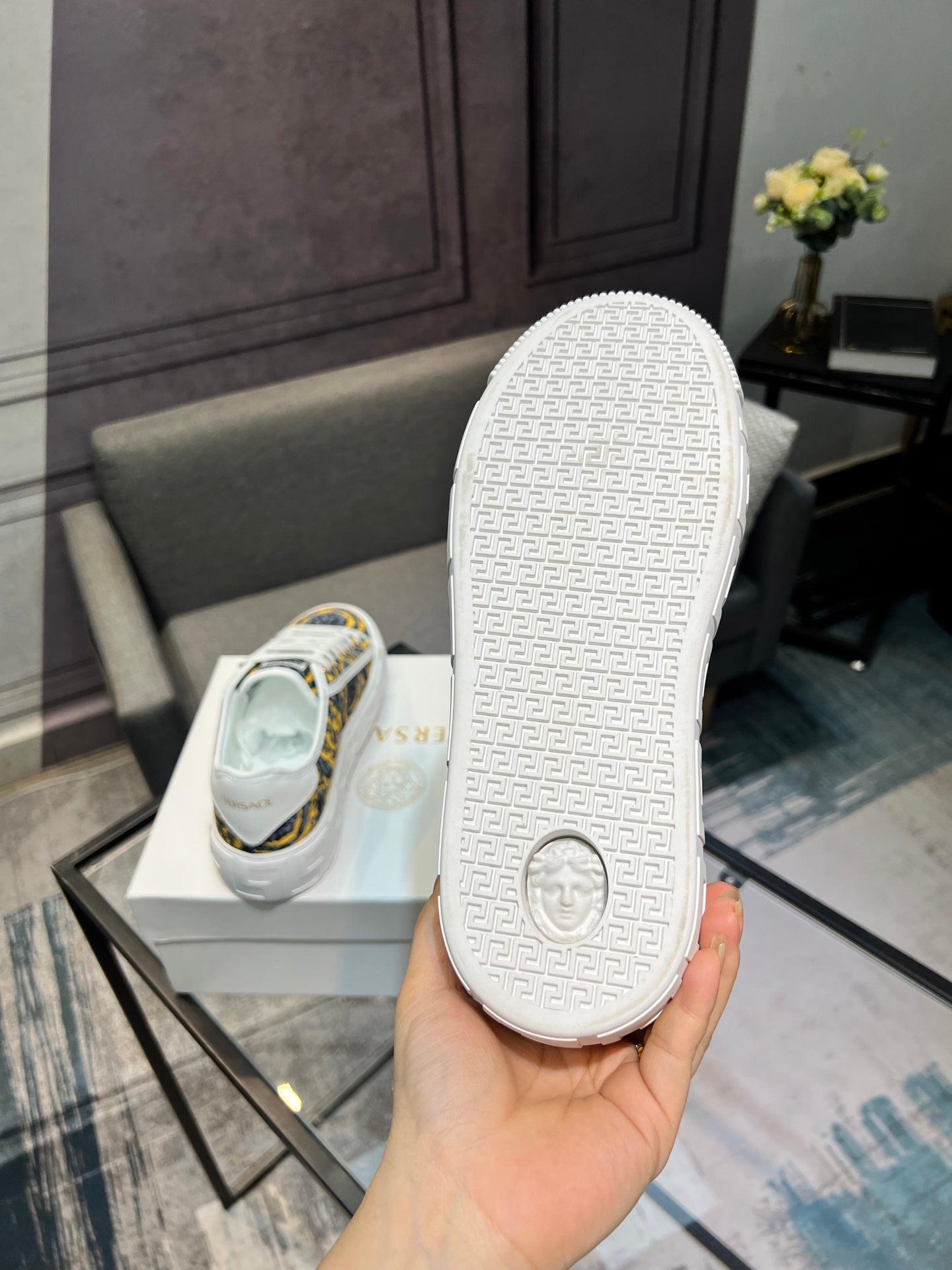 LuxluxHouse Best Quality Shoes Versace