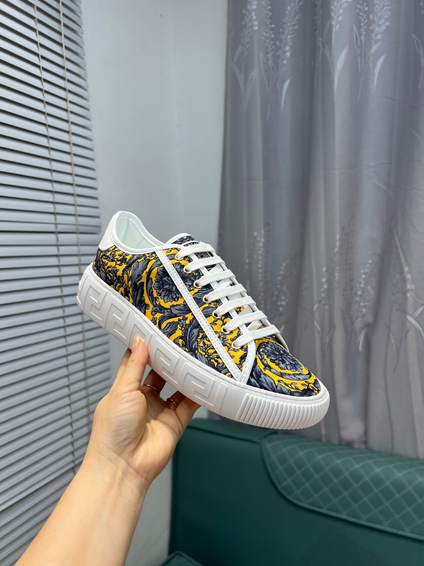 LuxluxHouse Best Quality Shoes Versace