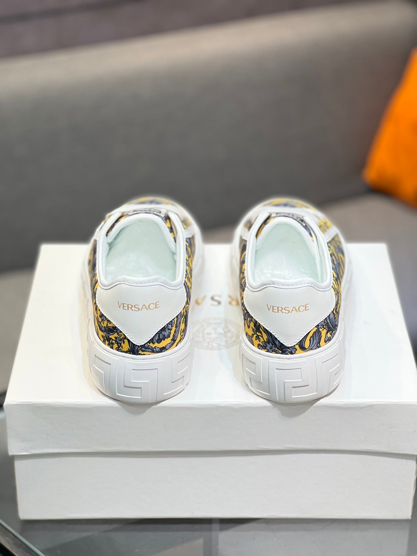 LuxluxHouse Best Quality Shoes Versace