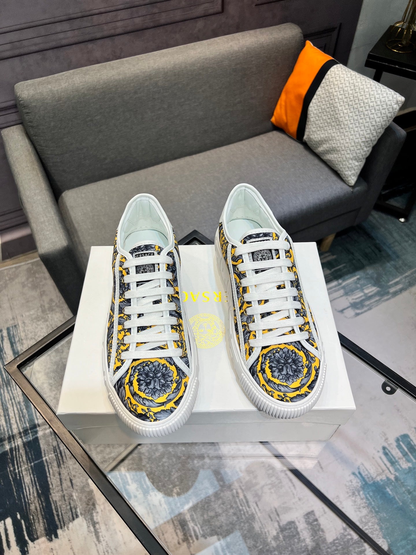 LuxluxHouse Best Quality Shoes Versace