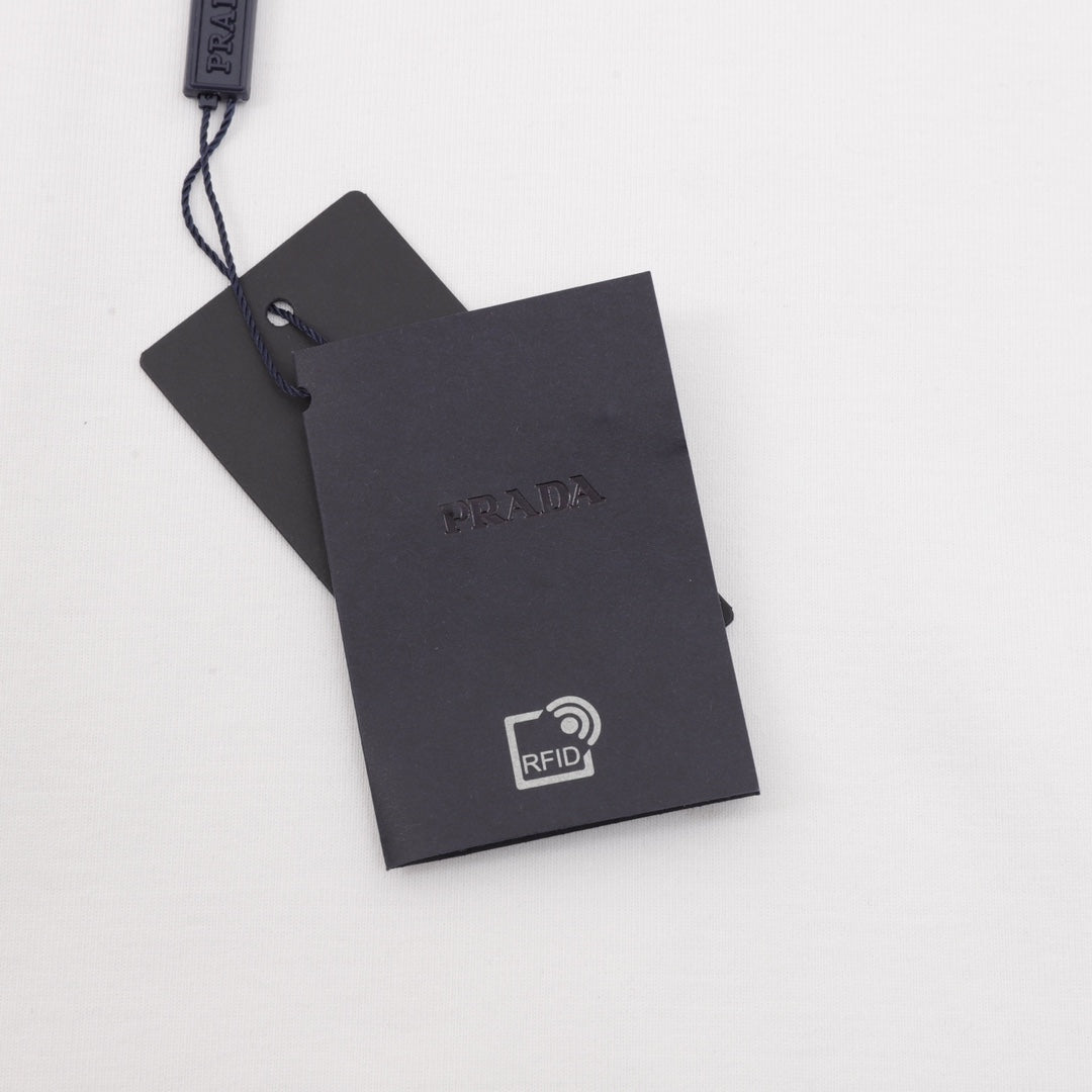 LuxluxHouse Best Quality Clothes T-shirt Prada