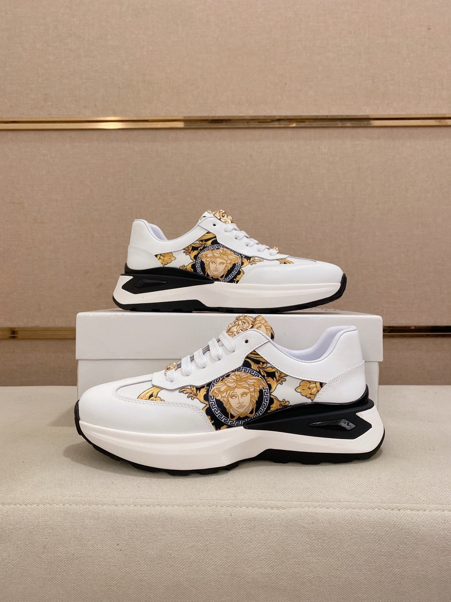 LuxluxHouse Best Quality Shoes Versace