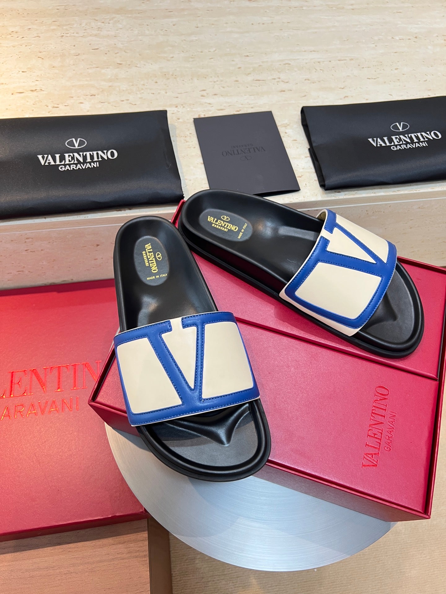 LuxluxHouse Best Quality Sandals Valentino