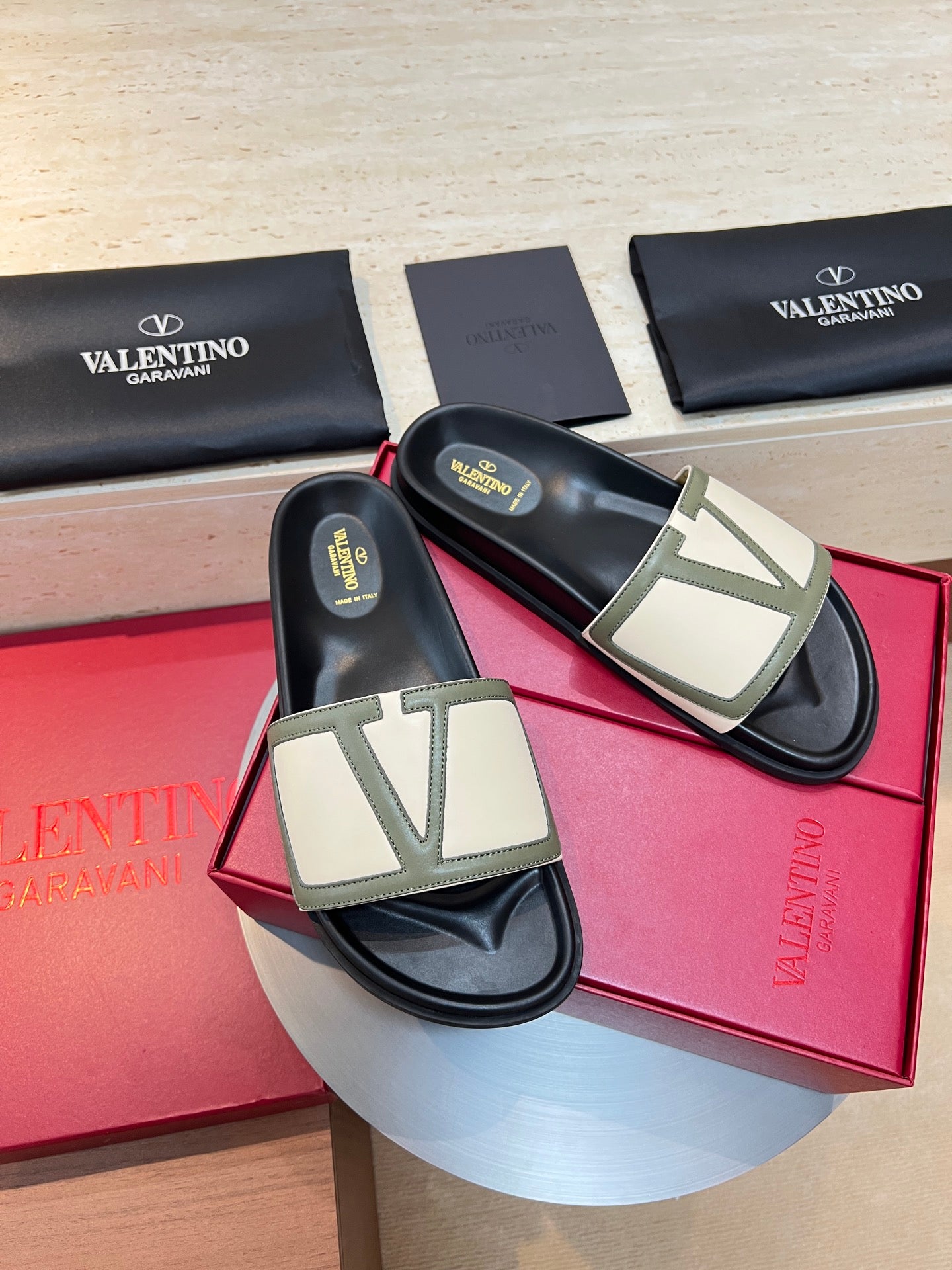 LuxluxHouse Best Quality Sandals Valentino