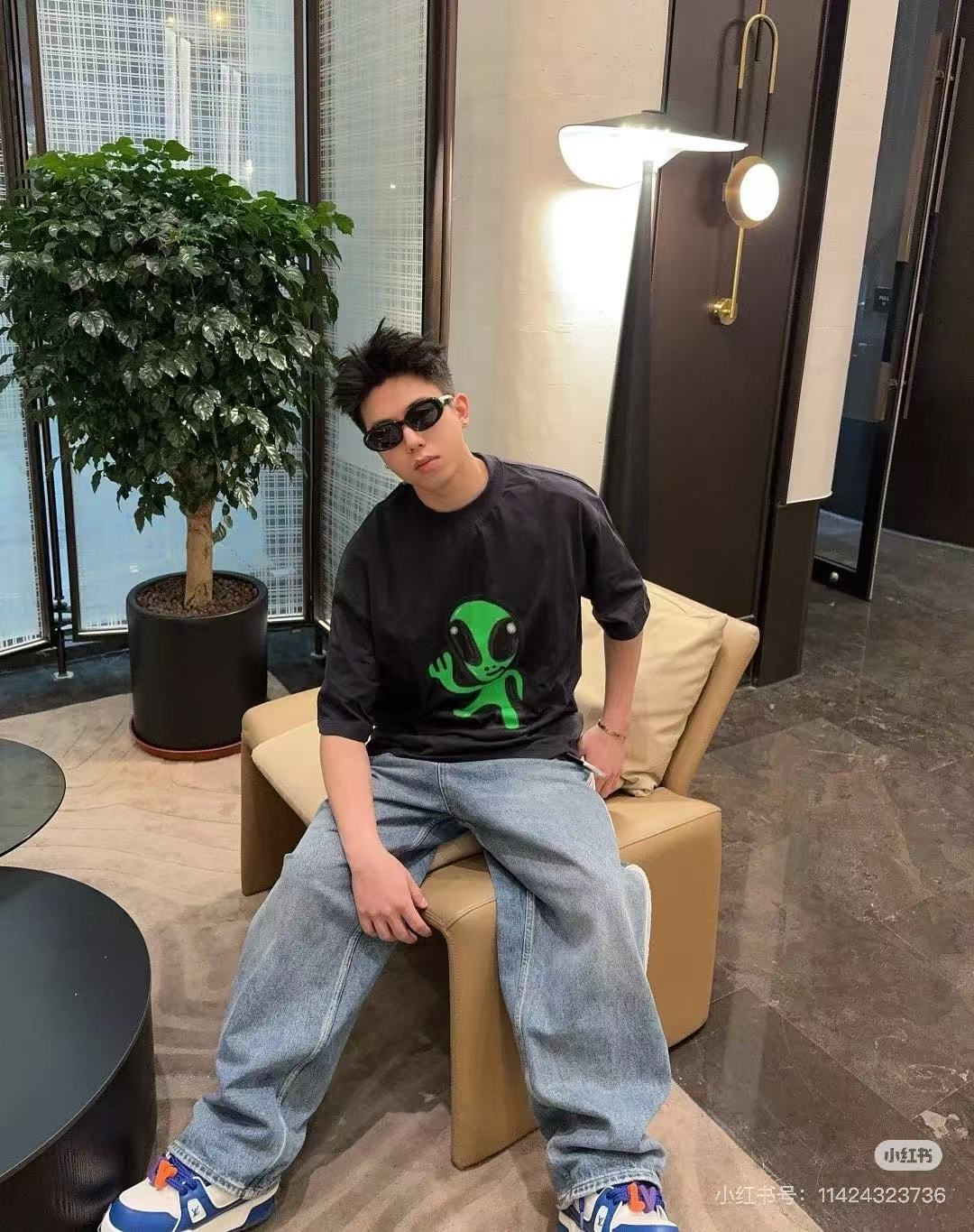 LuxluxHouse Best Quality Clothes Balenciaga T-shirt