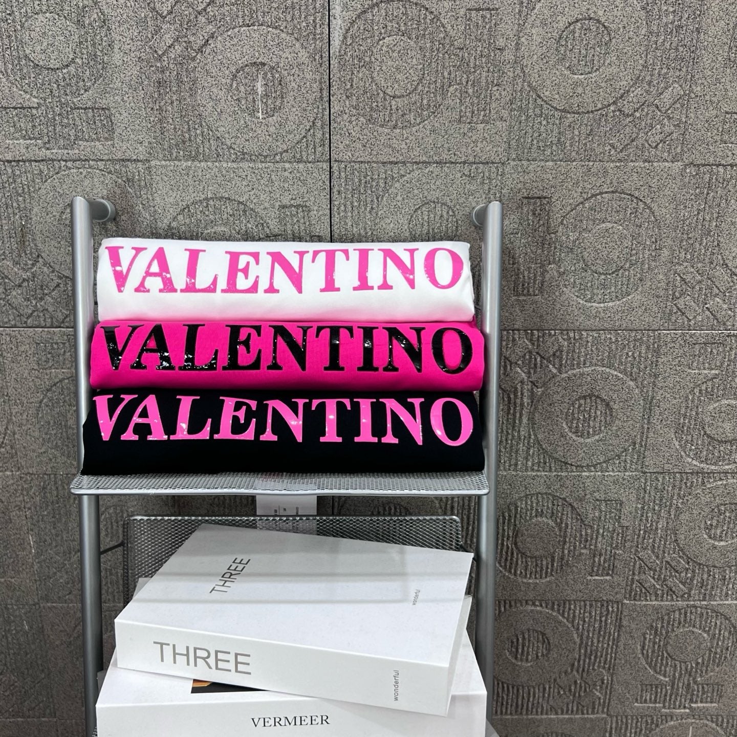 LuxluxHouse Best Quality Clothes Valentino T-shirt