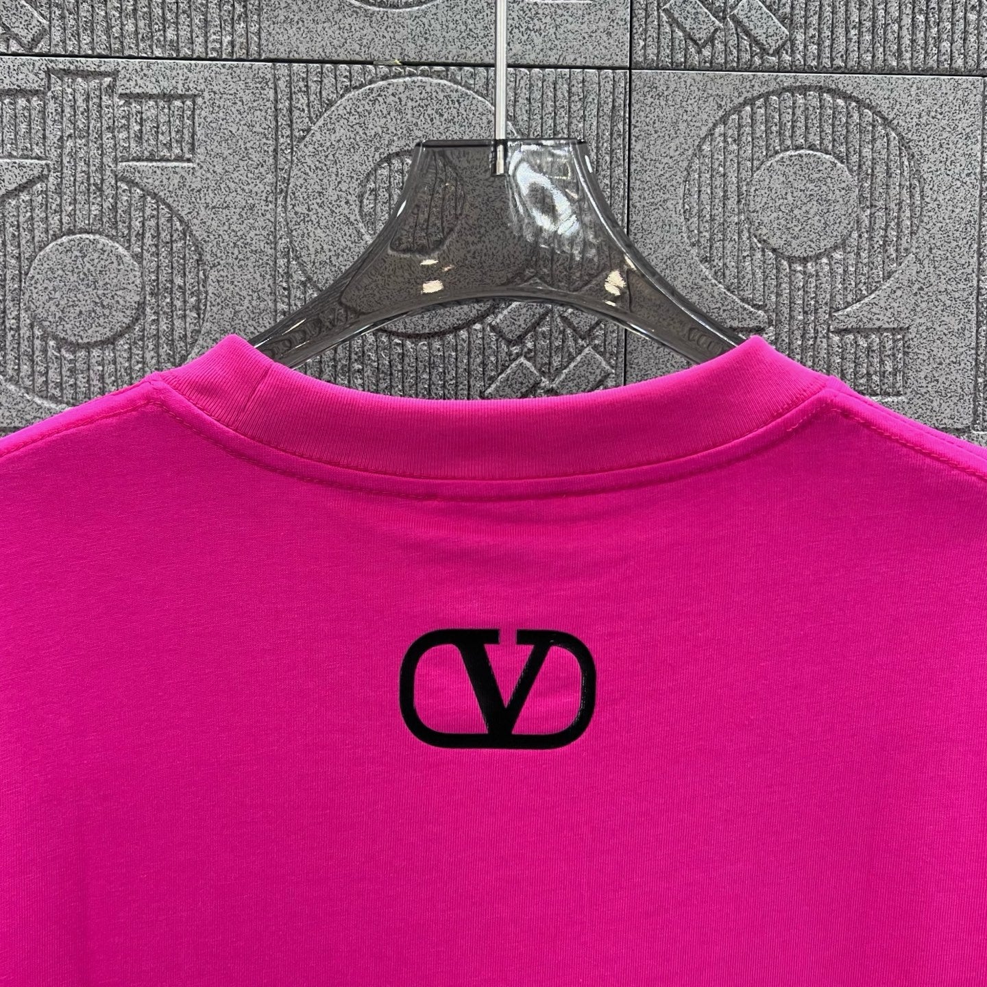 LuxluxHouse Best Quality Clothes Valentino T-shirt