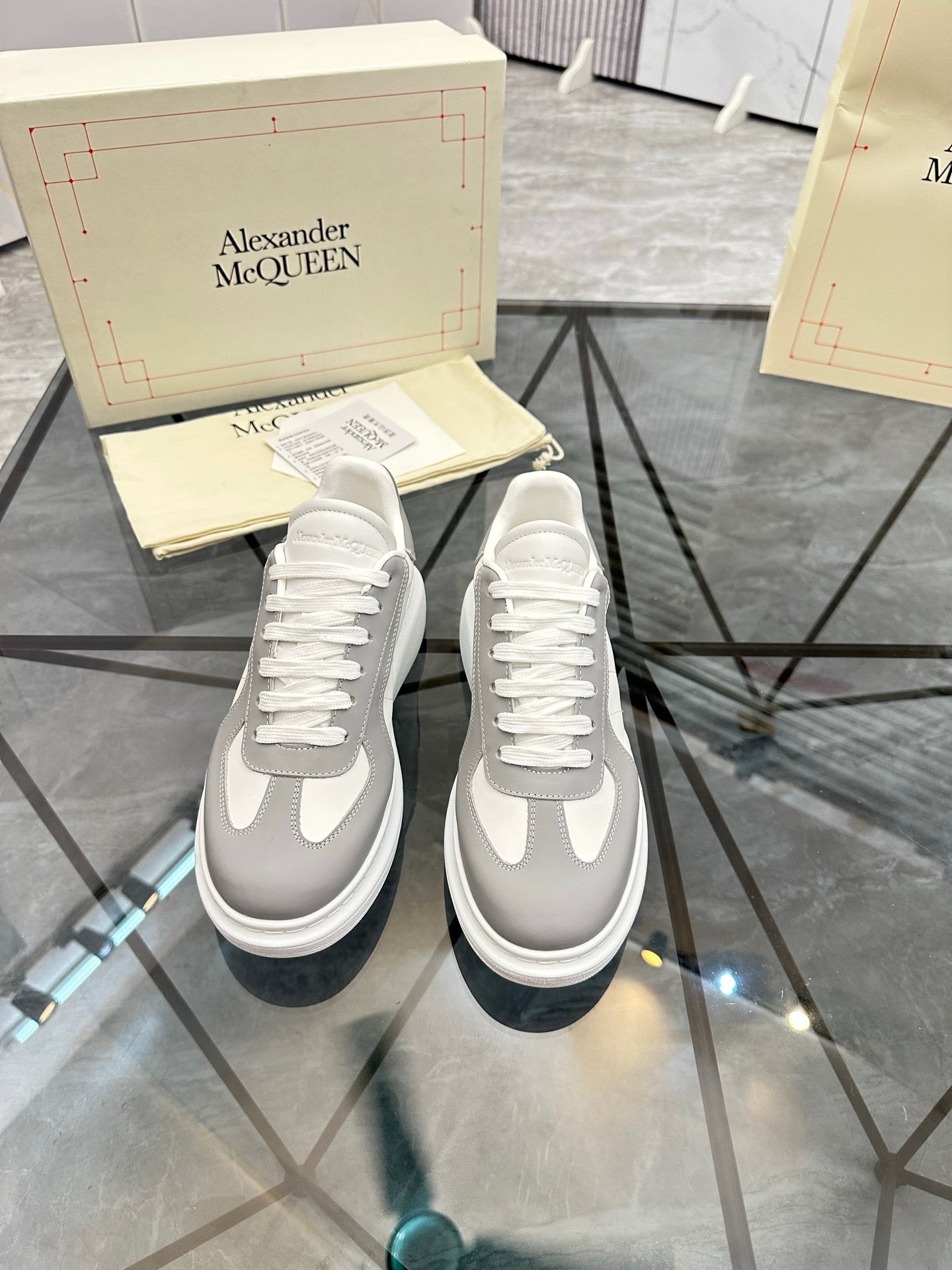 LuxluxHouse Best Quality Shoes Alexander McQueen