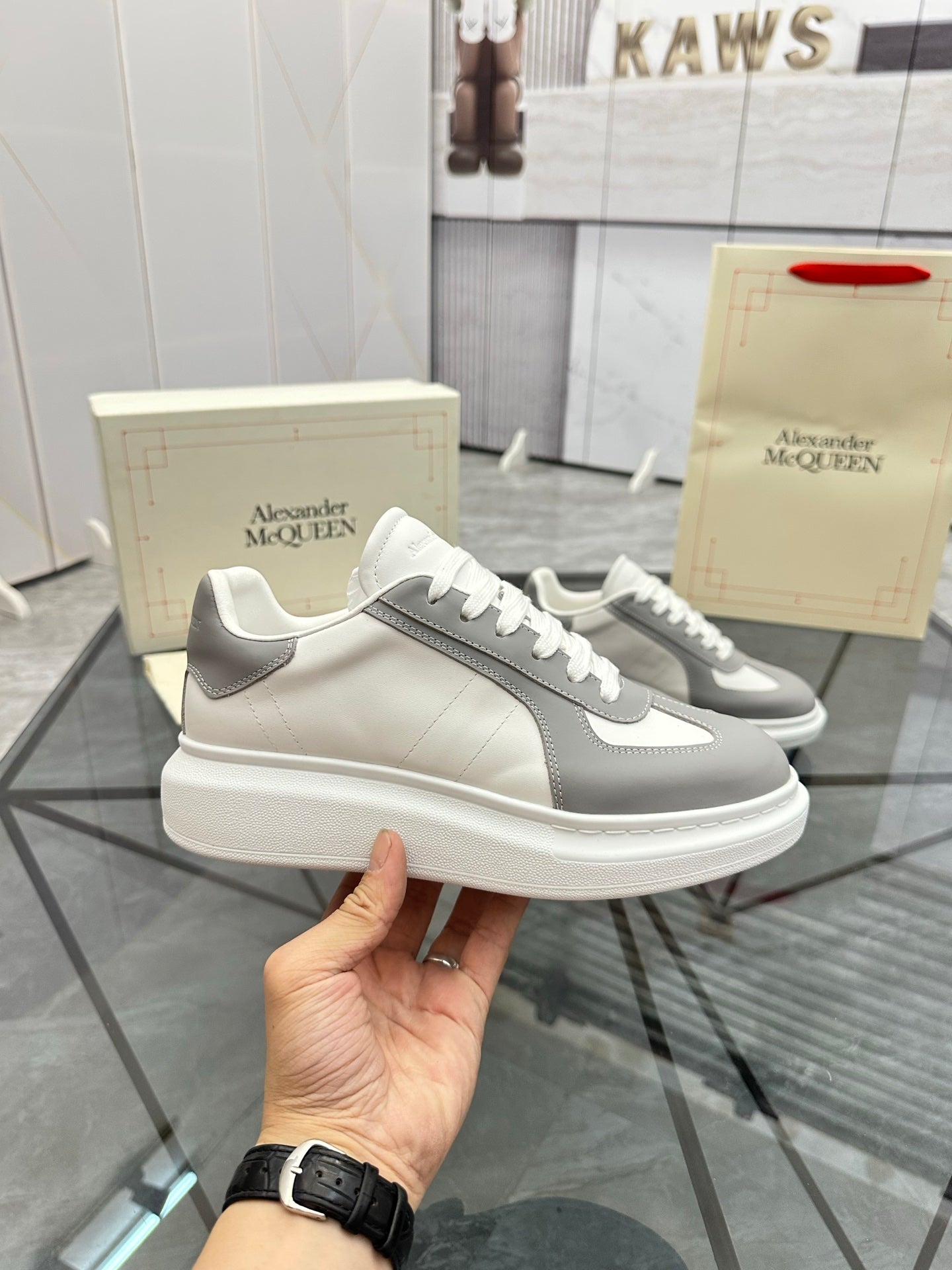 LuxluxHouse Best Quality Shoes Alexander McQueen