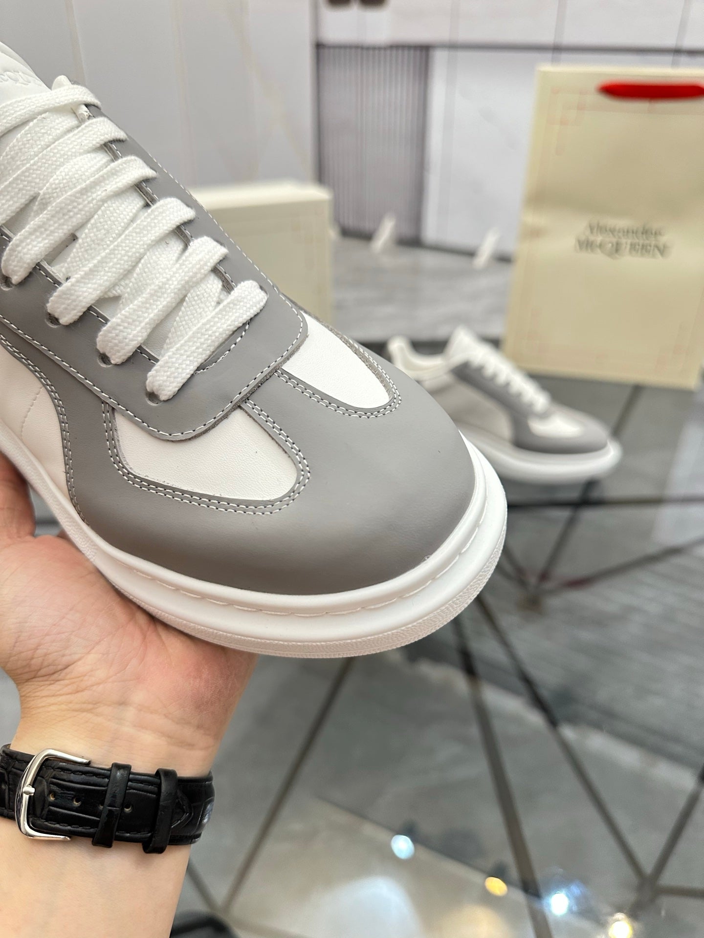 LuxluxHouse Best Quality Shoes Alexander McQueen