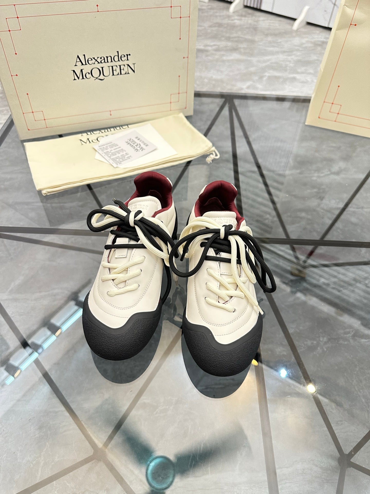 LuxluxHouse Best Quality Shoes Alexander McQueen