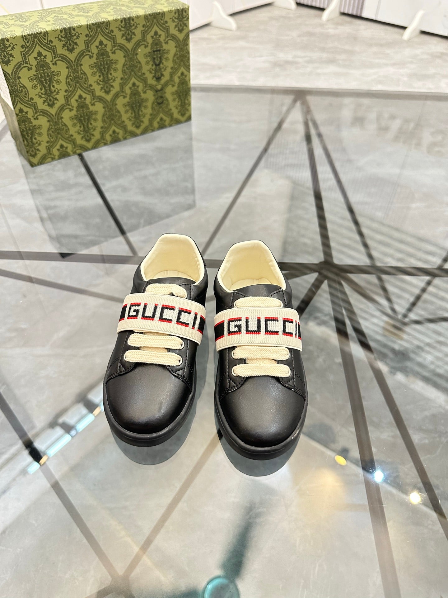 LuxluxHouse Best Quality Shoes Gucci