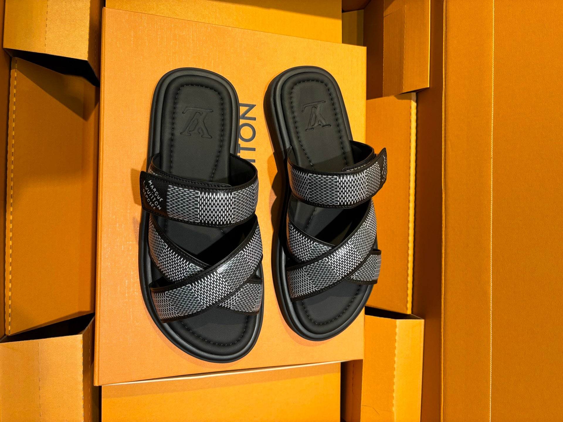 LuxluxHouse Best Quality Sandals Louis Vuitton