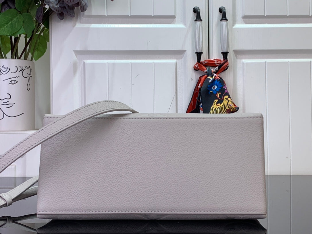 LuxluxHouse Best Quality Bags Louis Vuitton Men