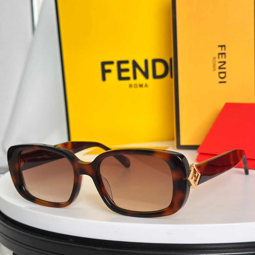 LuxluxHouse Best Quality Glasses Fendi