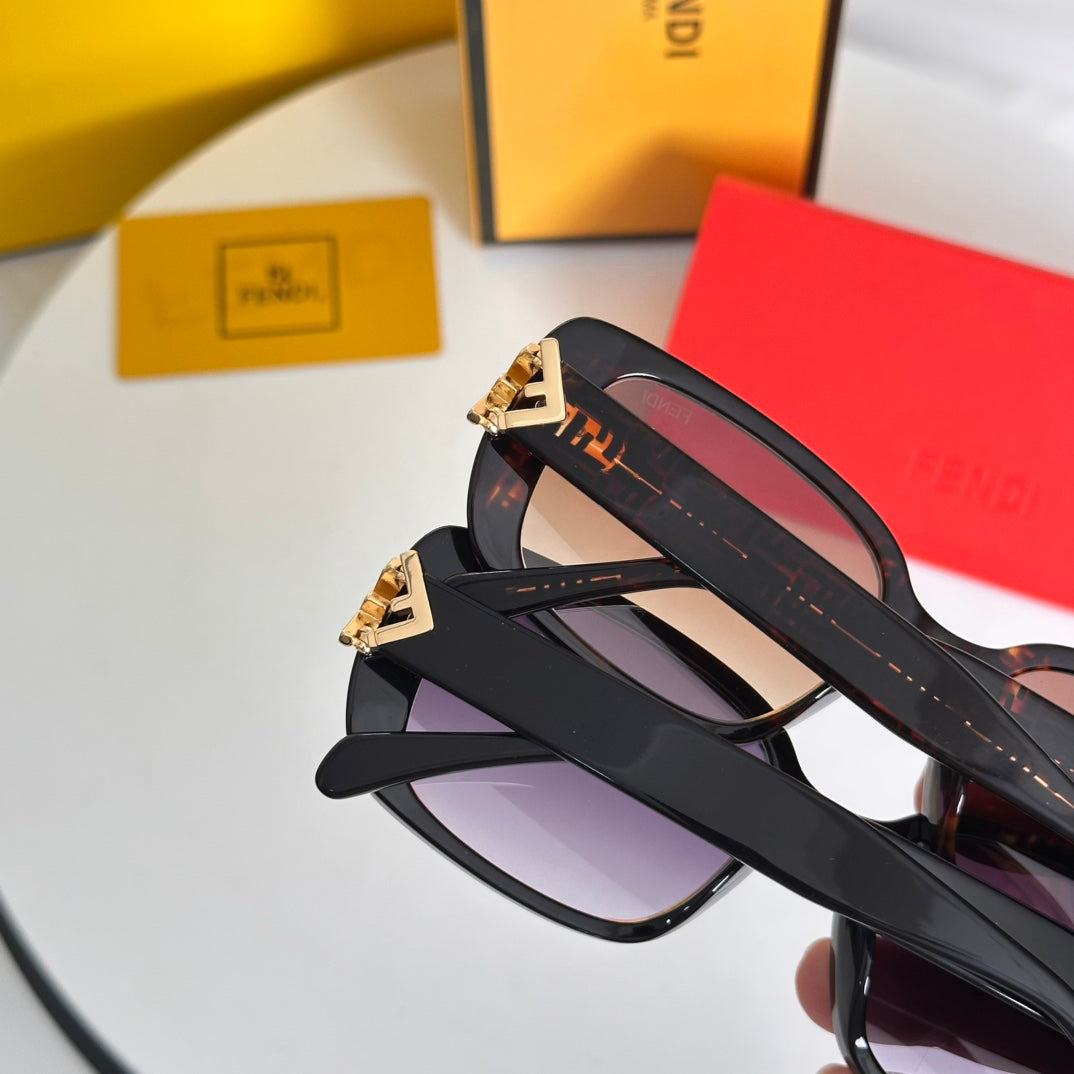 LuxluxHouse Best Quality Glasses Fendi