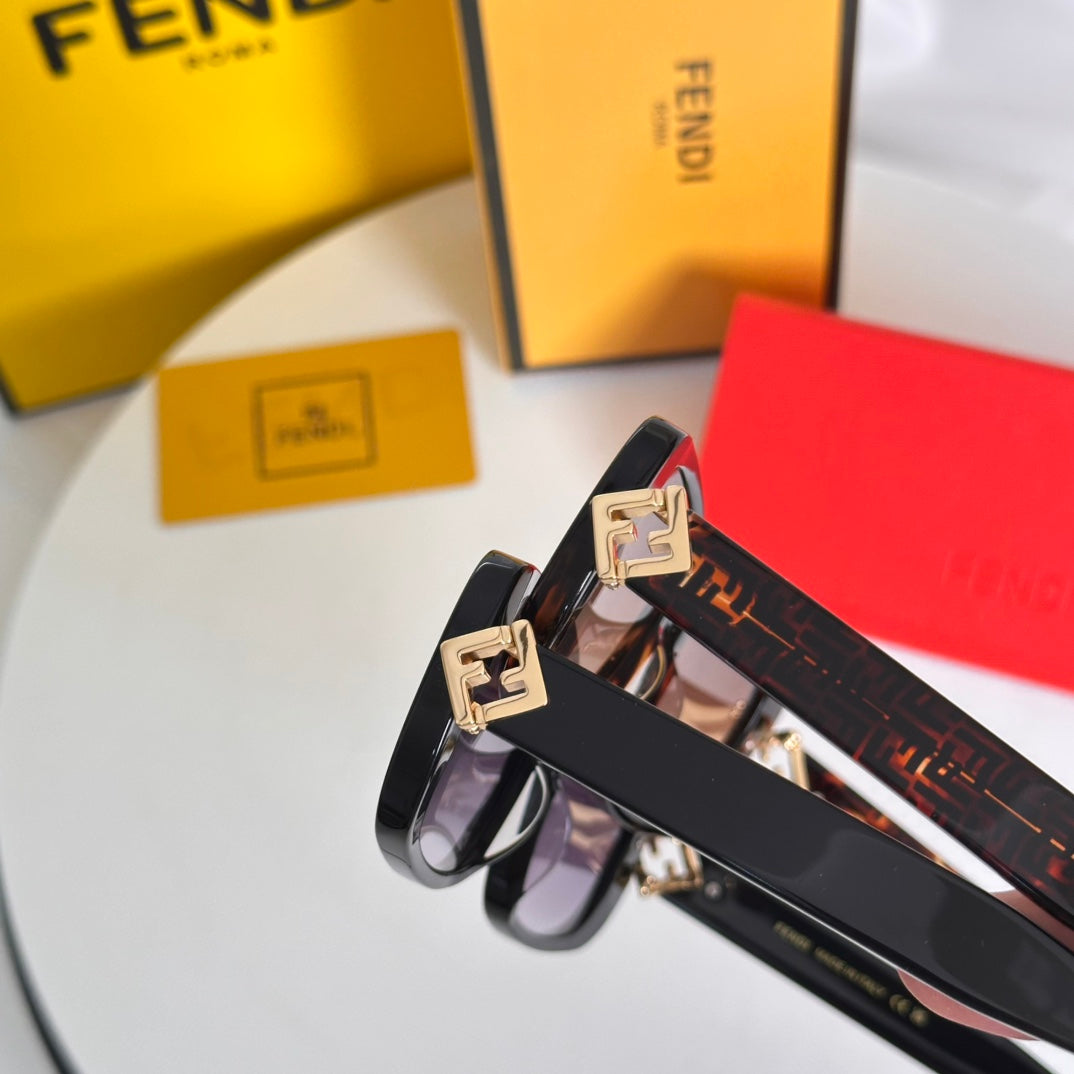 LuxluxHouse Best Quality Glasses Fendi