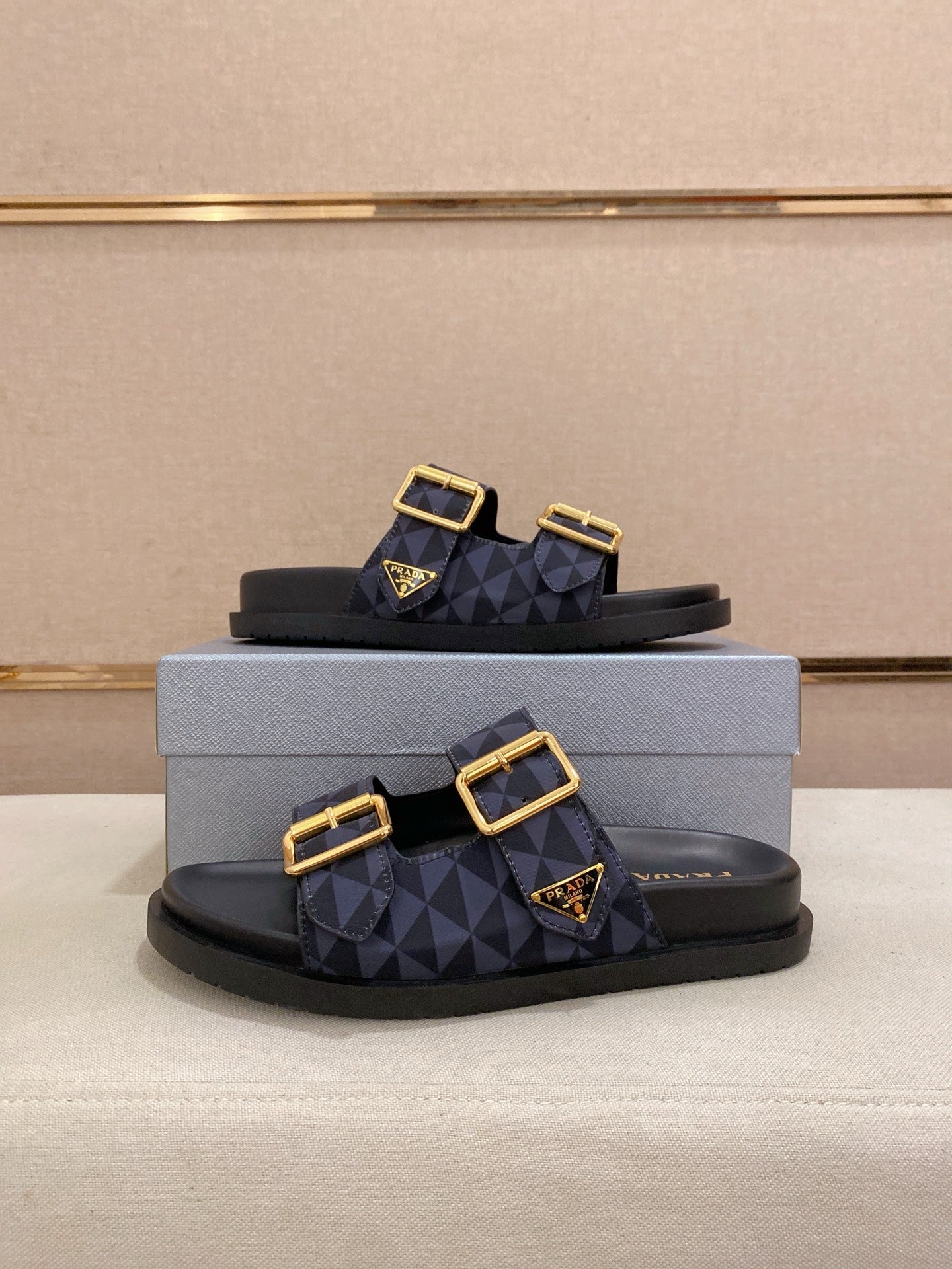 LuxluxHouse Best Quality Sandals Prada
