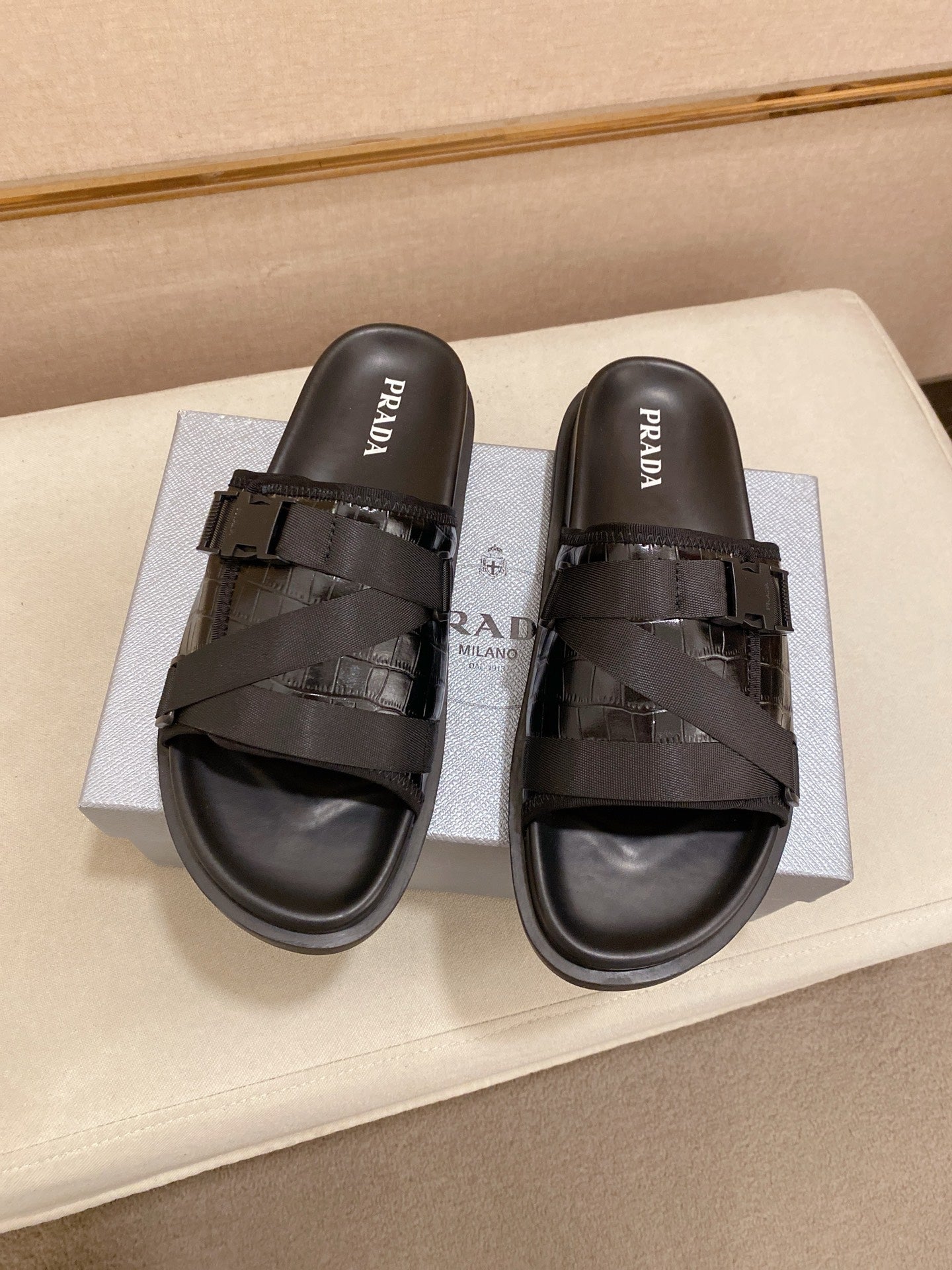 LuxluxHouse Best Quality Sandals Prada