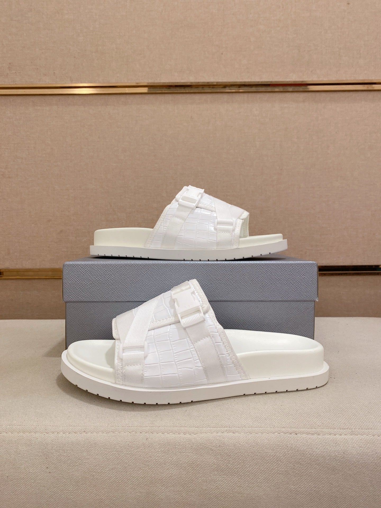 LuxluxHouse Best Quality Sandals Prada