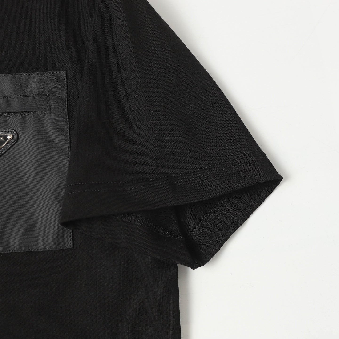 LuxluxHouse Best Quality Clothes T-shirt Prada