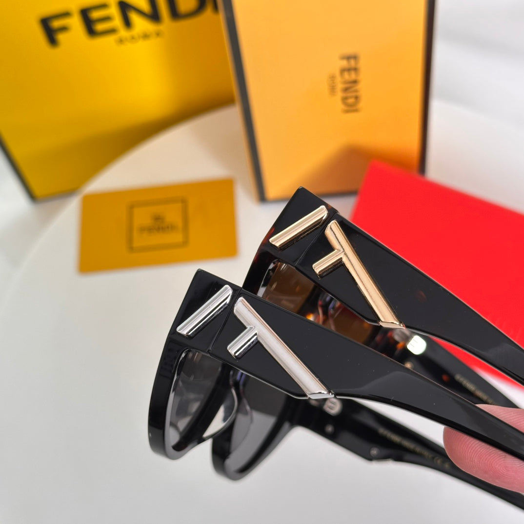 LuxluxHouse Best Quality Glasses Fendi