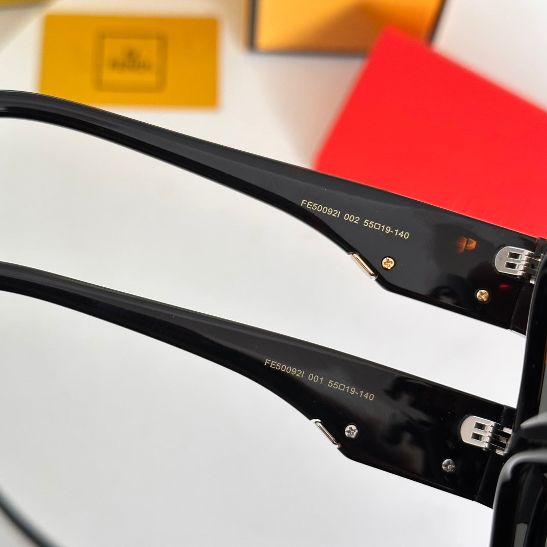 LuxluxHouse Best Quality Glasses Fendi