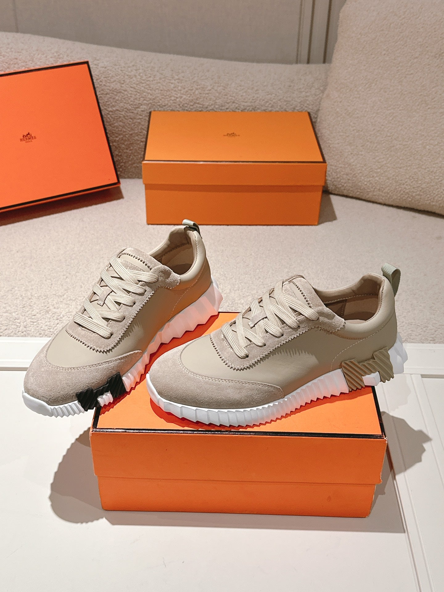 LuxluxHouse Best Quality Women Shoes Hermes