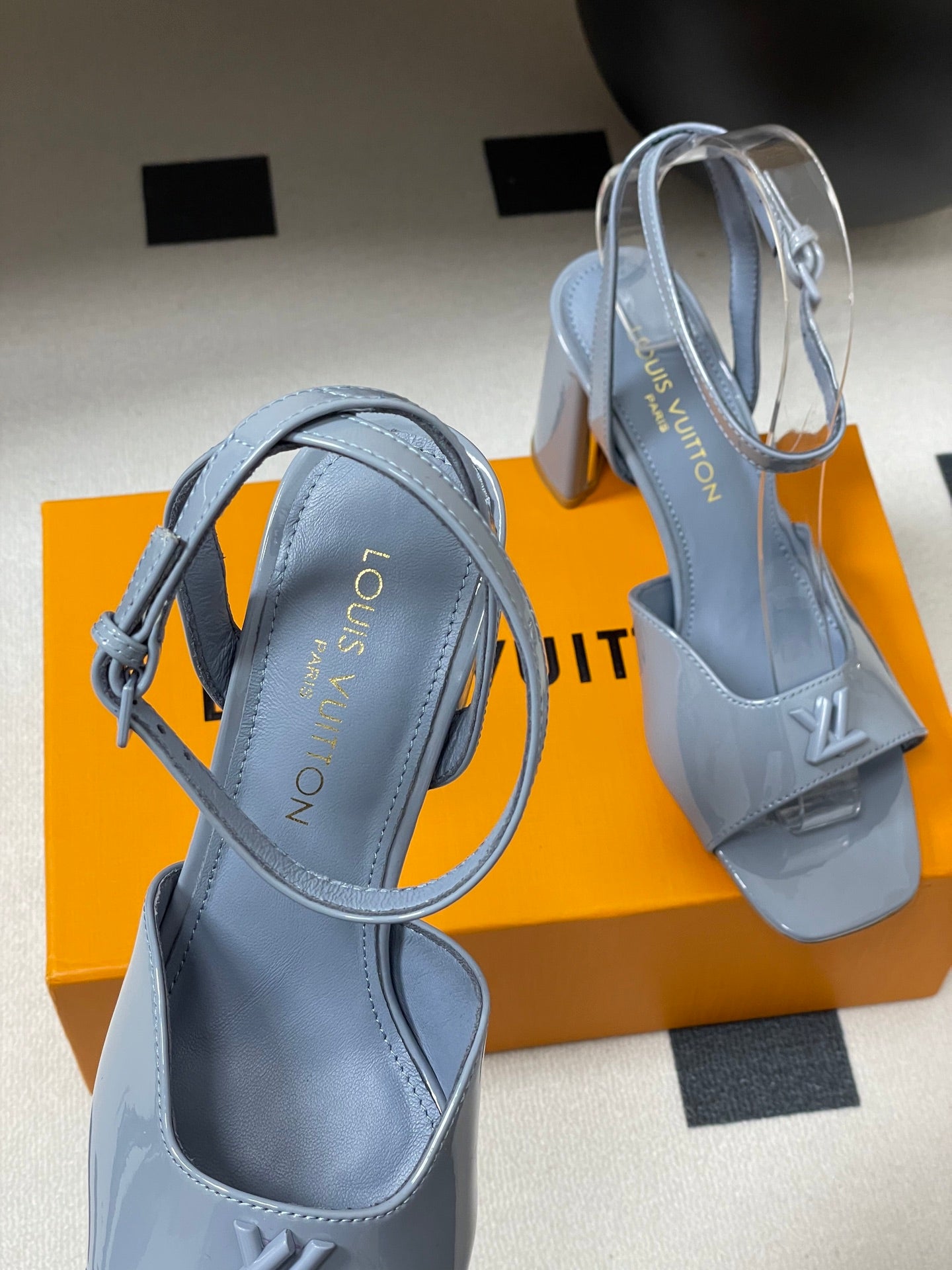 LuxluxHouse Best Quality Women Shoes Louis Vuitton